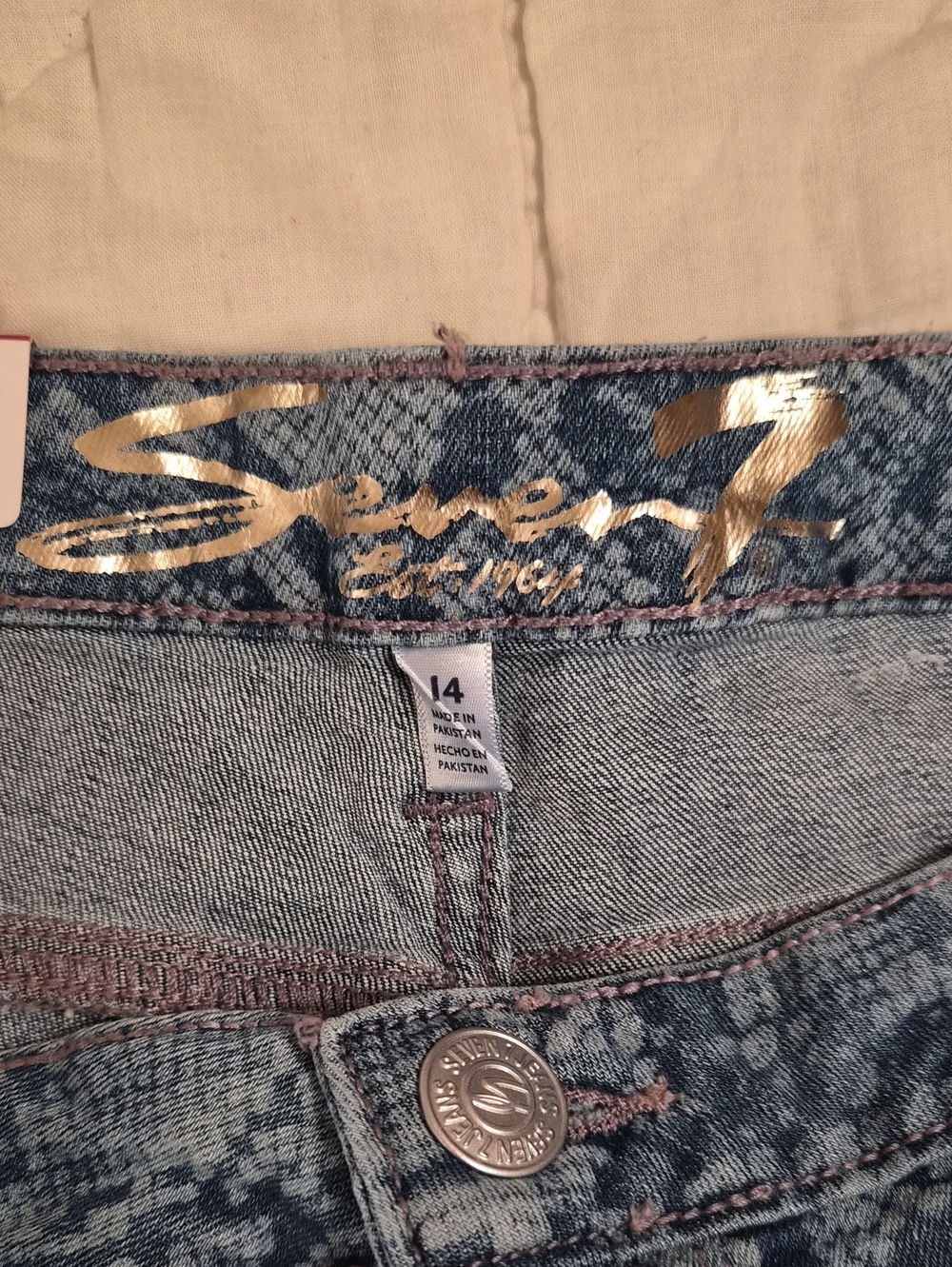 Seven7 - Python Indigo Weekend Short- Size 14 - Picture 6 of 9